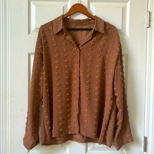 Women’s button down top with pom details 🍁